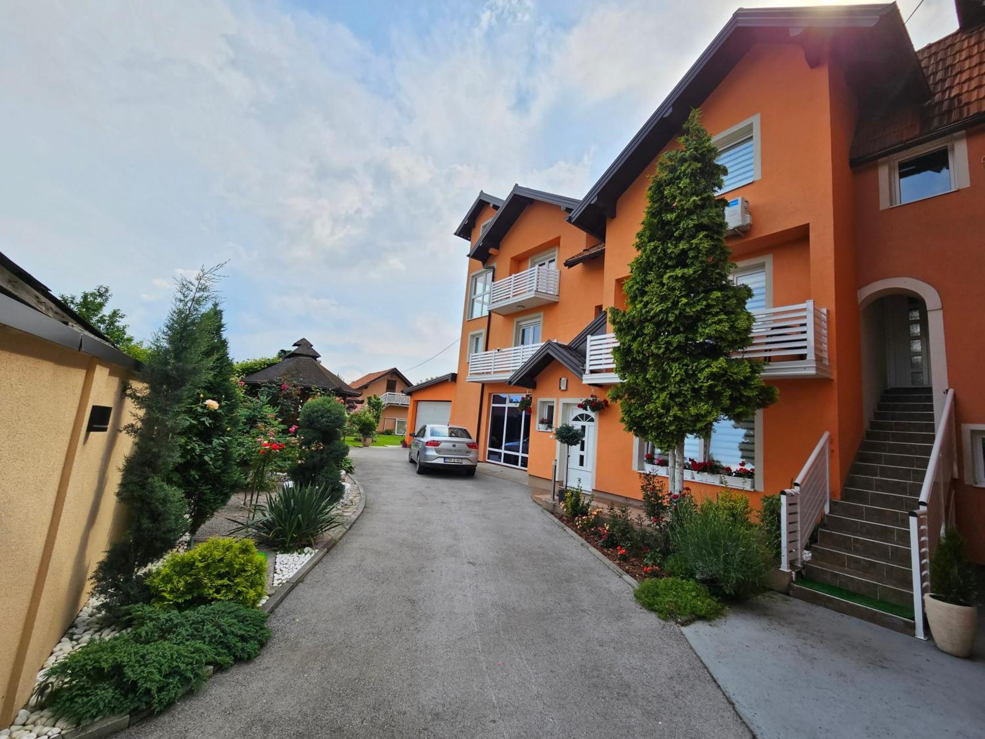 Apartments Luke Dubrave Gornje Exteriör bild